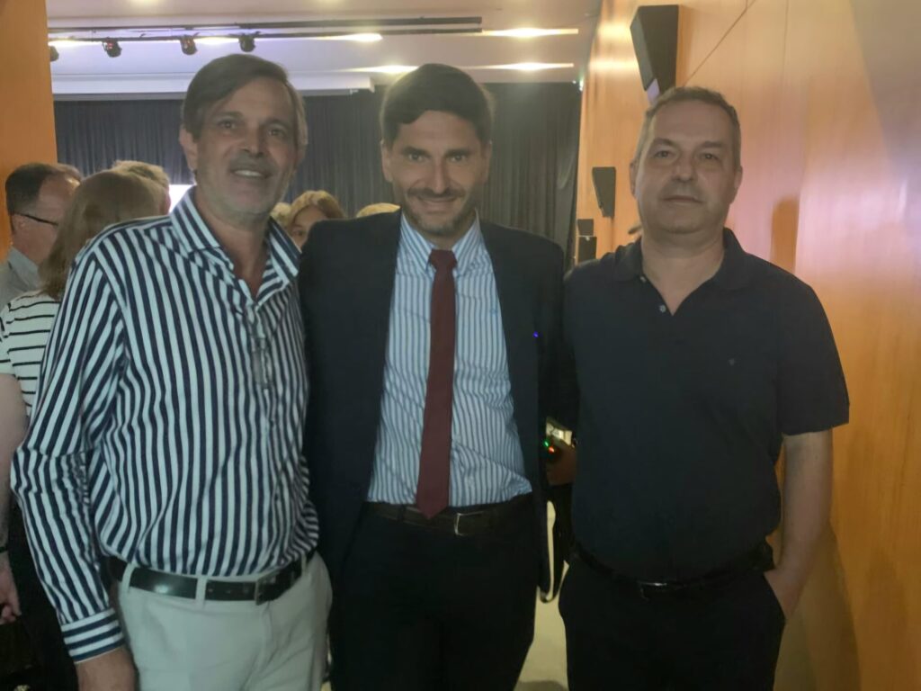 Lee más sobre el artículo EL DR. CRISTIAN STETTLER JUNTO A PULLARO EN EL PRIMER ENCUENTRO DE DIRECTORES Y DIRECTORAS DE EFECTORES PÚBLICOS