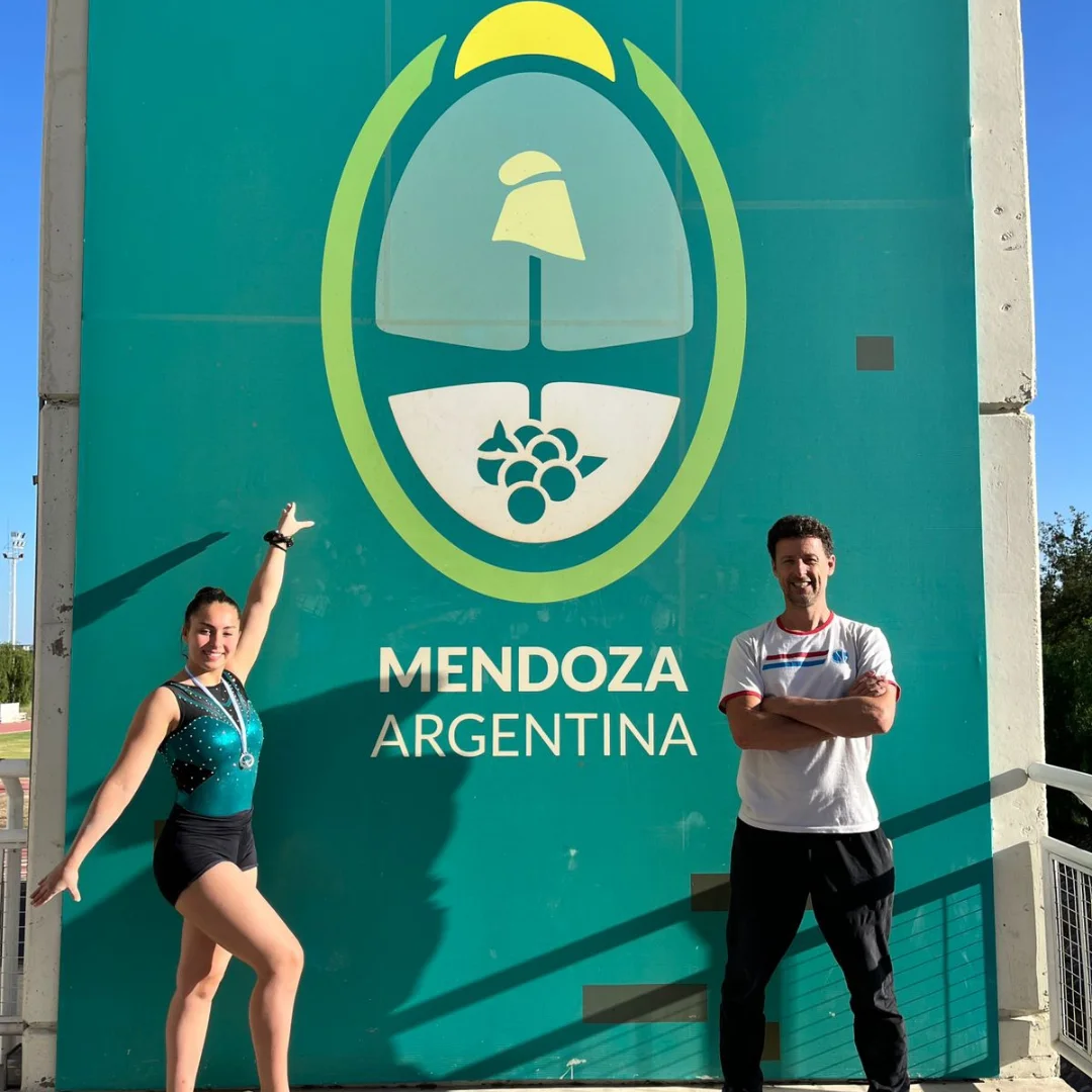 En este momento estás viendo GIMNASTAS DE 《gimnasio Saltos 》presentes en Mendoza en el Nacional Federativo de Gimnasia Artística 2024