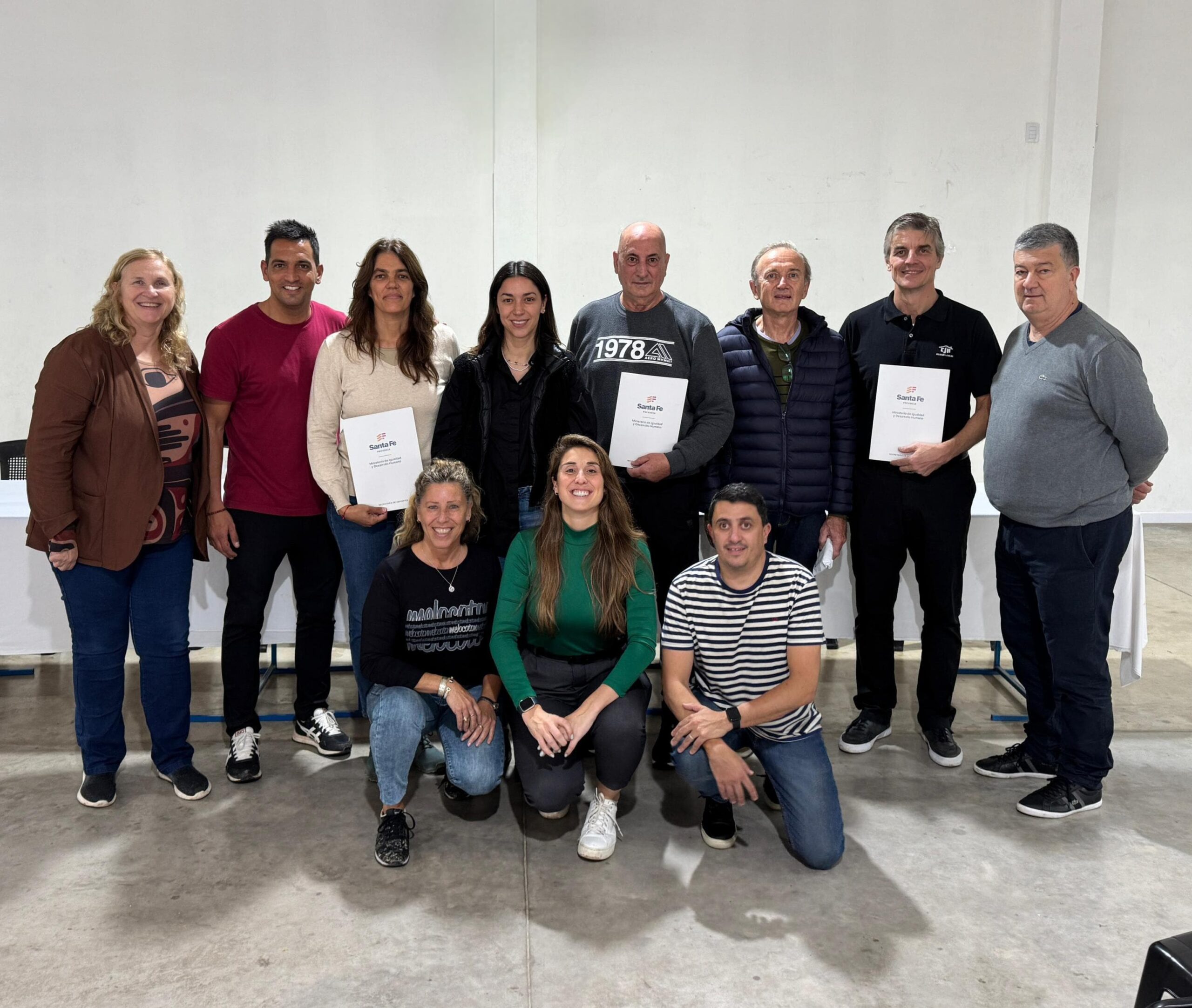 En este momento estás viendo El Gobierno provincial, a través del programa COPRODE, destinó más de 10 millones de pesos a clubes de Gálvez