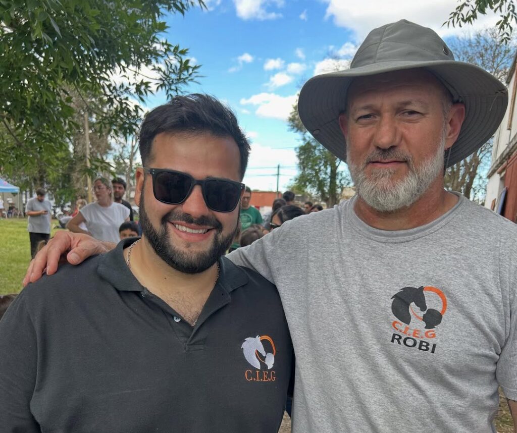 Lee más sobre el artículo Gran éxito en la 1ª Feria de Equinoterapia: la Rural volvió a llenarse de vida
