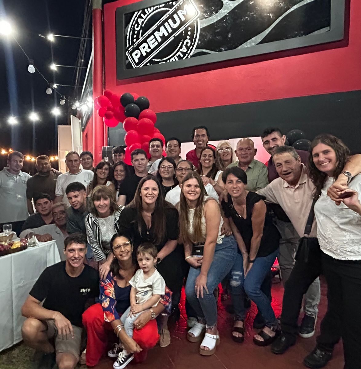 “Esto es una familia y el éxito es de todos”: inauguraron la sucursal 5 de El Emporio de la Carne