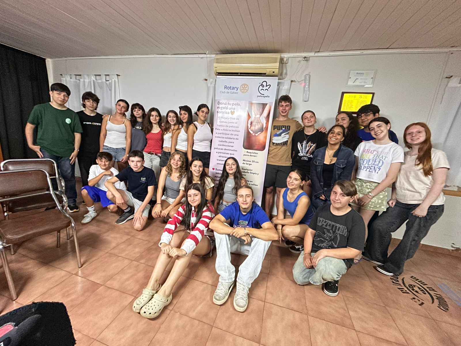 Jóvenes de Interact impulsan campaña solidaria de donación de cabello en la ciudad