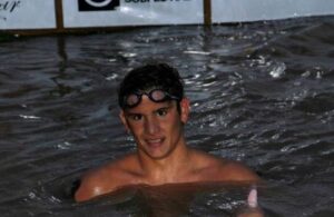 Aquiles Balaudo cerró su carrera en aguas abiertas con una emotiva despedida en el Argentino