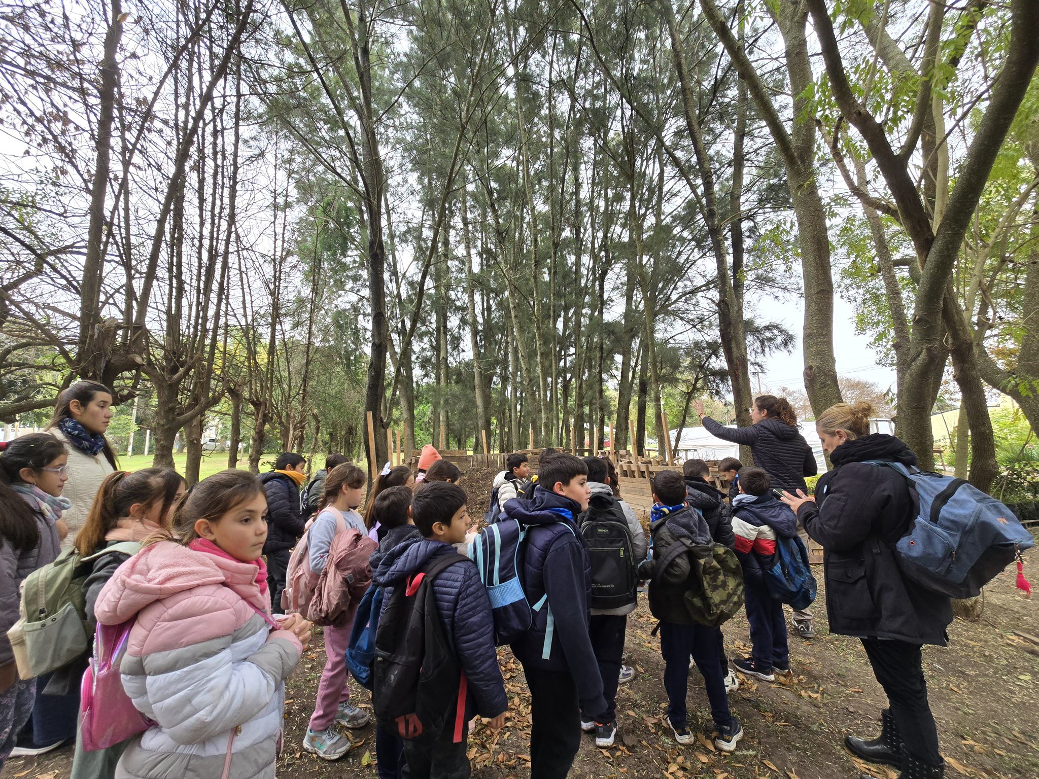 Alumnos de 3º año de la Escuela Nº 290 visitaron el Vivero Municipal