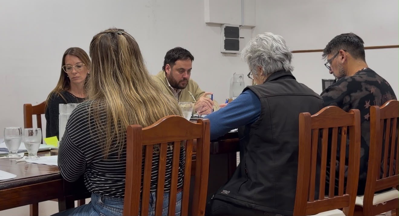 Sesión del Concejo: se aprobó el presupuesto 2026 y hubo diferencias en torno a la extranjerización de tierras