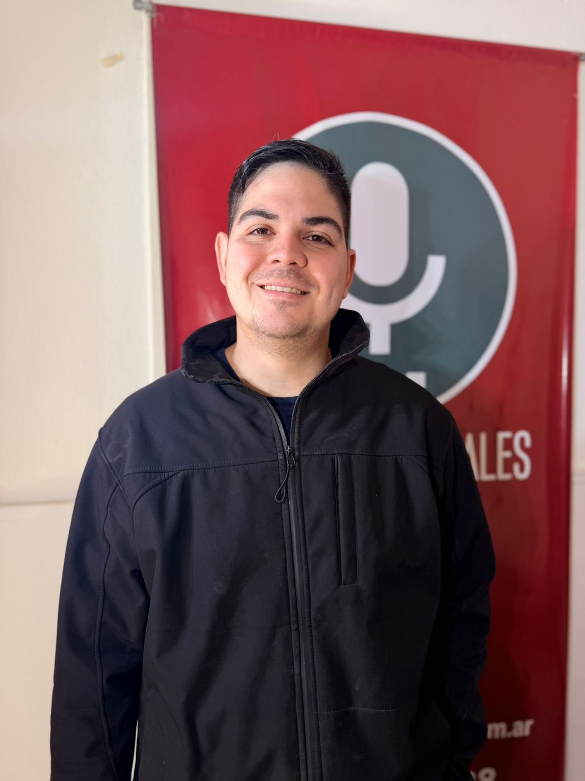 Gastón Velázquez presenta “Mi alma hecha canción”, una noche a puro folclore en Gálvez