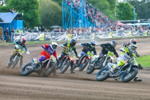 DEPORTES | POR JORGE PABLO PICCOLO  Juan José Coduri ganó la décima fecha y Tim Neave se consagró campeón del mundo de Flat Track 2026